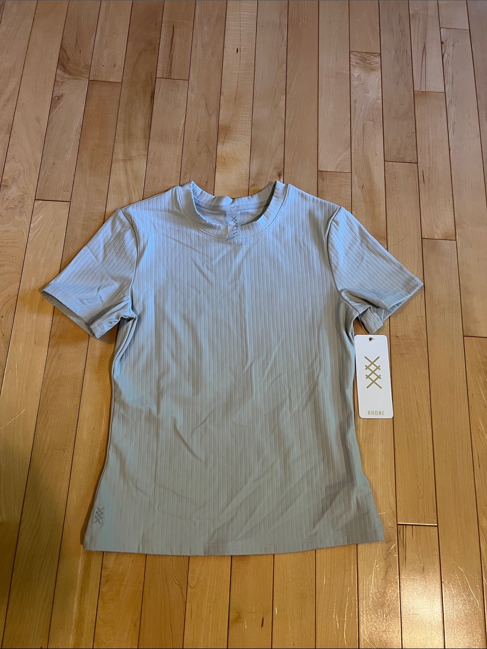 RHONE Women's Ribbed Short Sleeve Tee in Light Gray